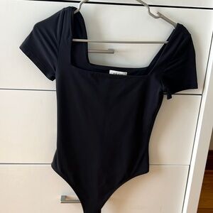 Aritzia Babaton Black Bodysuit. Like new condition.